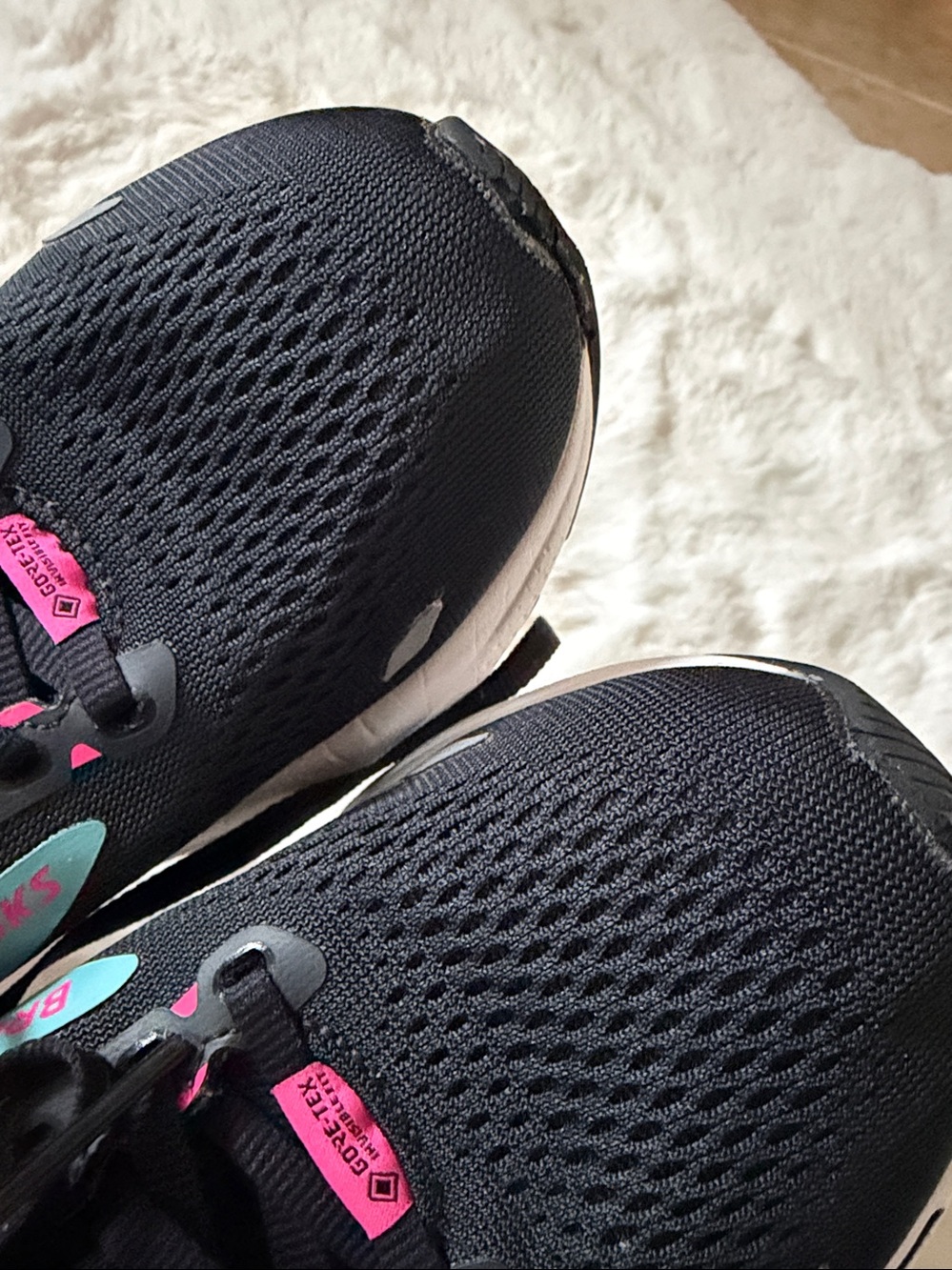 Brooks Women's Adrenaline GTS 23 Running Sneakers - Picture 14 of 14